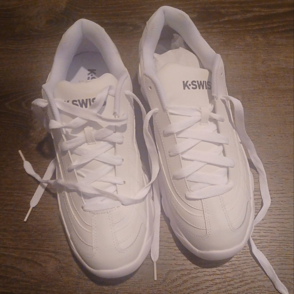 K.swiss size 11.5 usa Mens color white